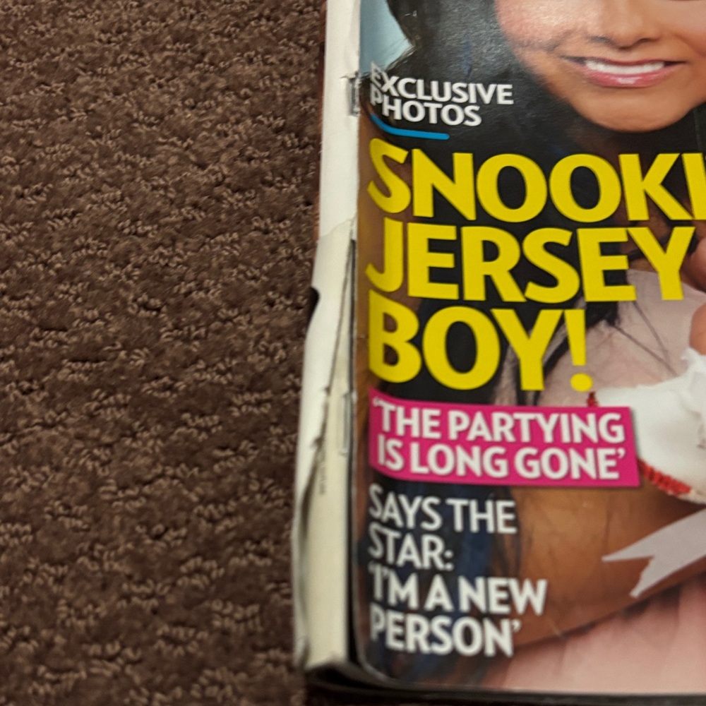 Assorted Celebrity Magazines - Picture 2 of 2